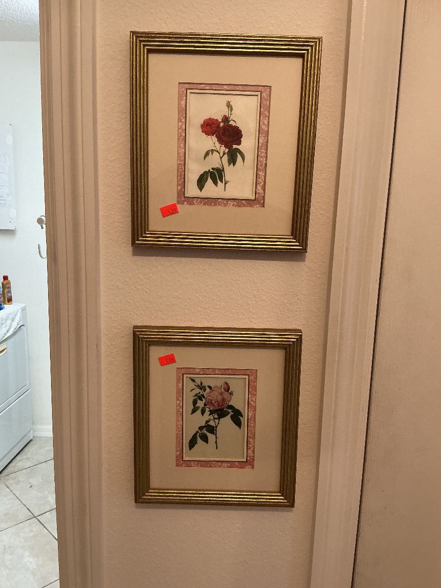Nice sale in Villlage of Santiago at estate sale in The Villages, FL