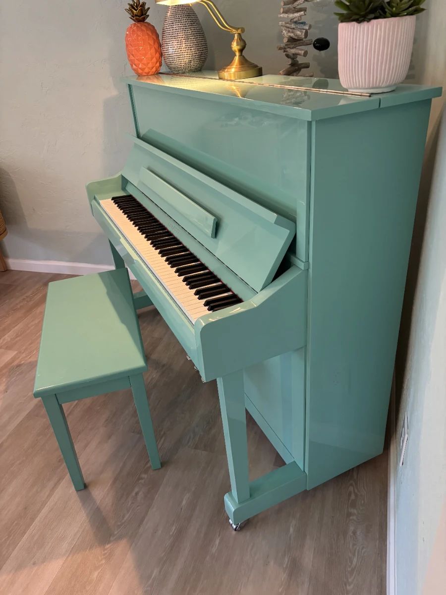 Coastal Chic Estate Sale in Siesta Key