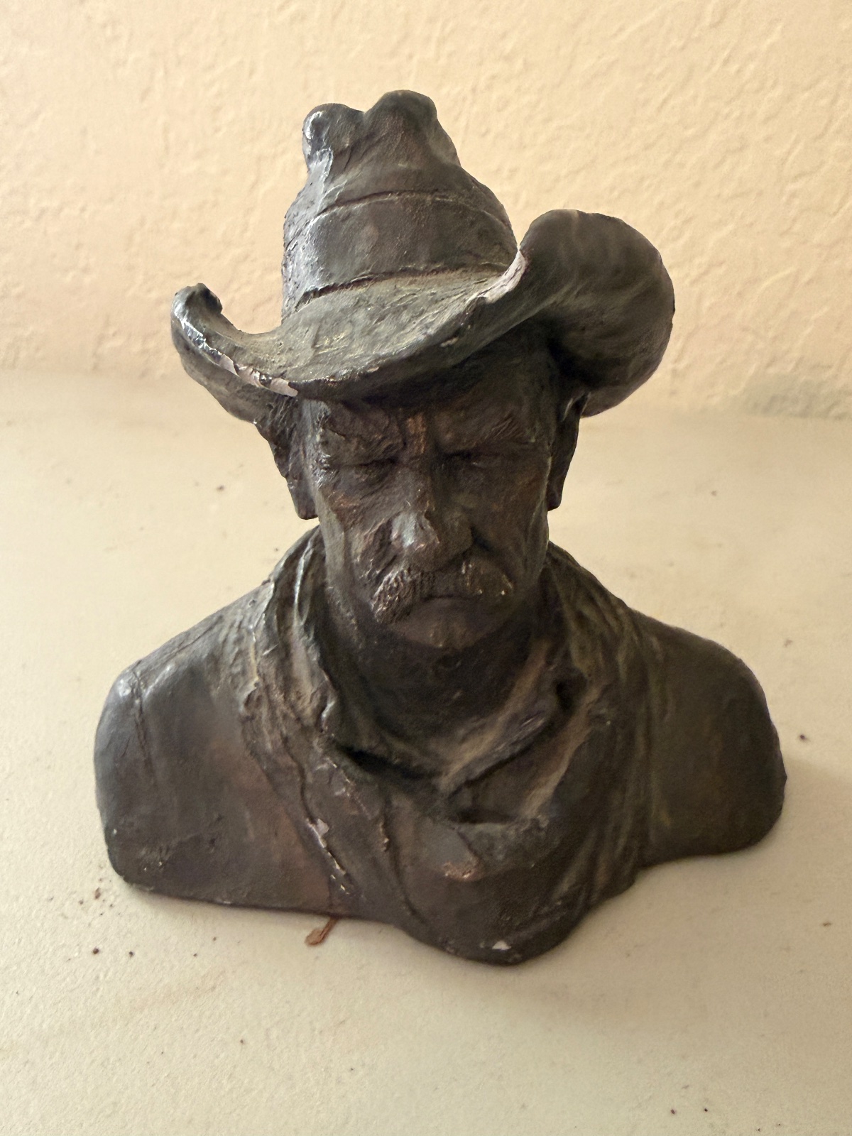 East Fort Worth Sale Loaded with Fun Collectibles and Vintage Items!