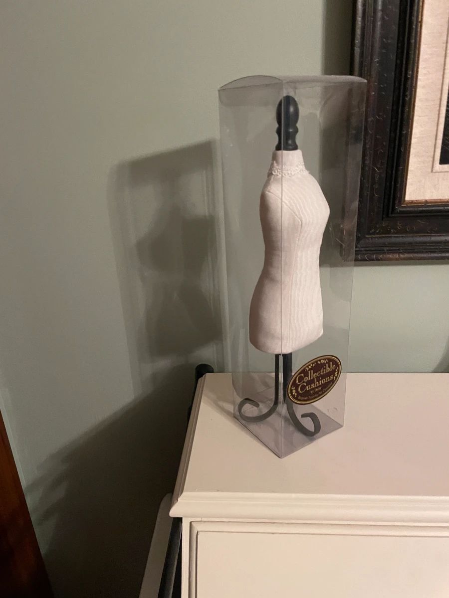 Estate Sale By Helping Hands ( In the Woodlands )Dunnellon