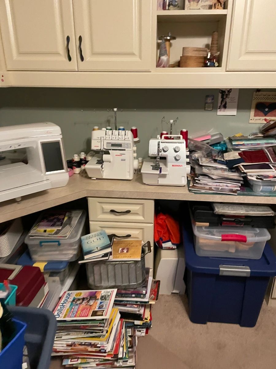 Estate Sale By Helping Hands ( In the Woodlands )Dunnellon