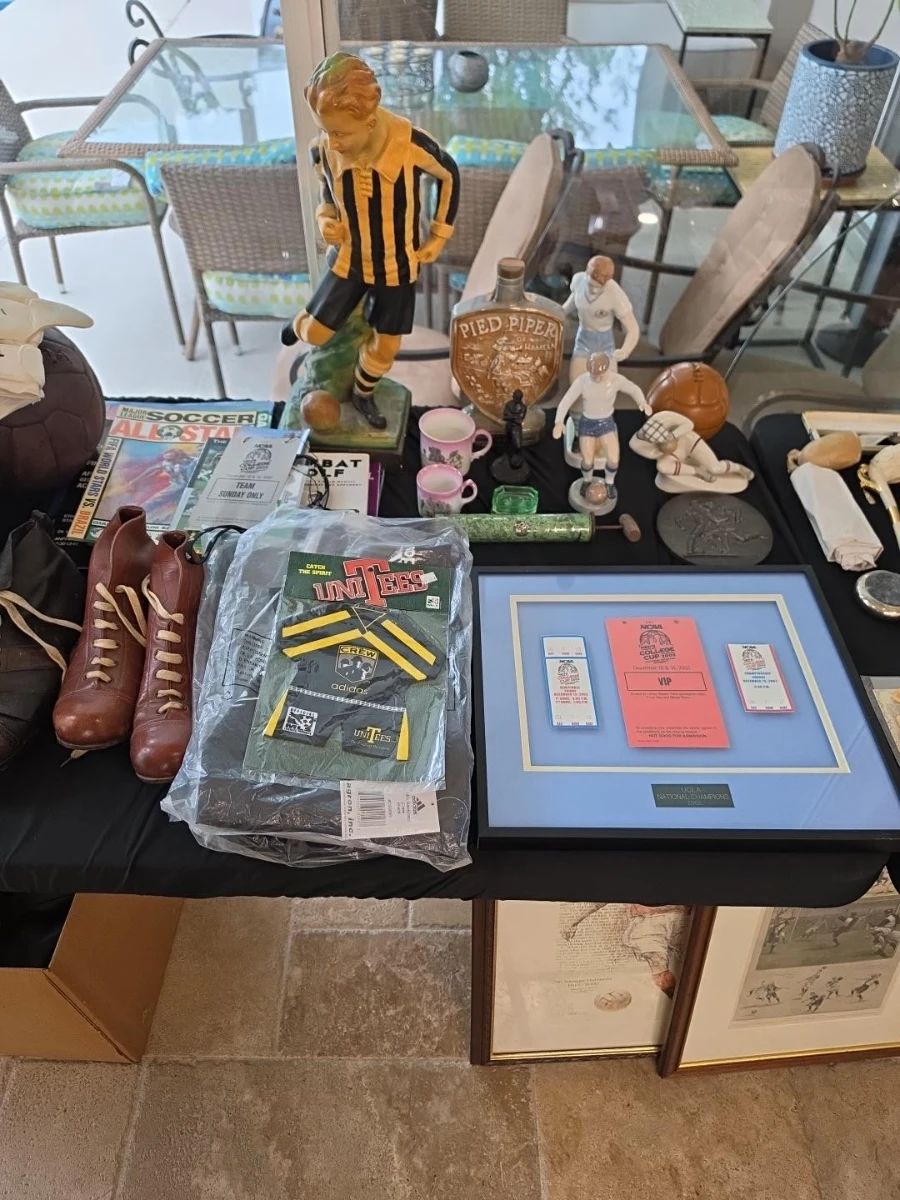 (MASSIVE) Upscale Lutz FL Estate Sale at estate sale in Lutz, FL
