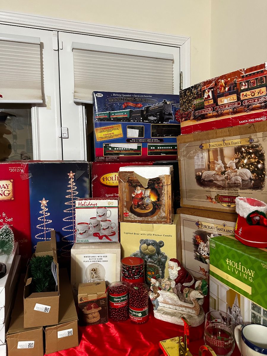 ESTATE SALE IN NAVARRE