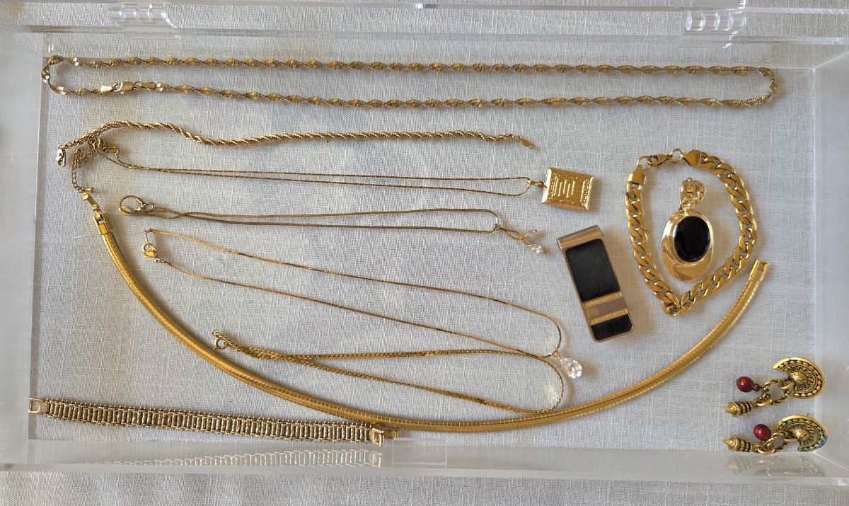 Jewelry, Vintage Pyrex, Coastal Furniture and more!