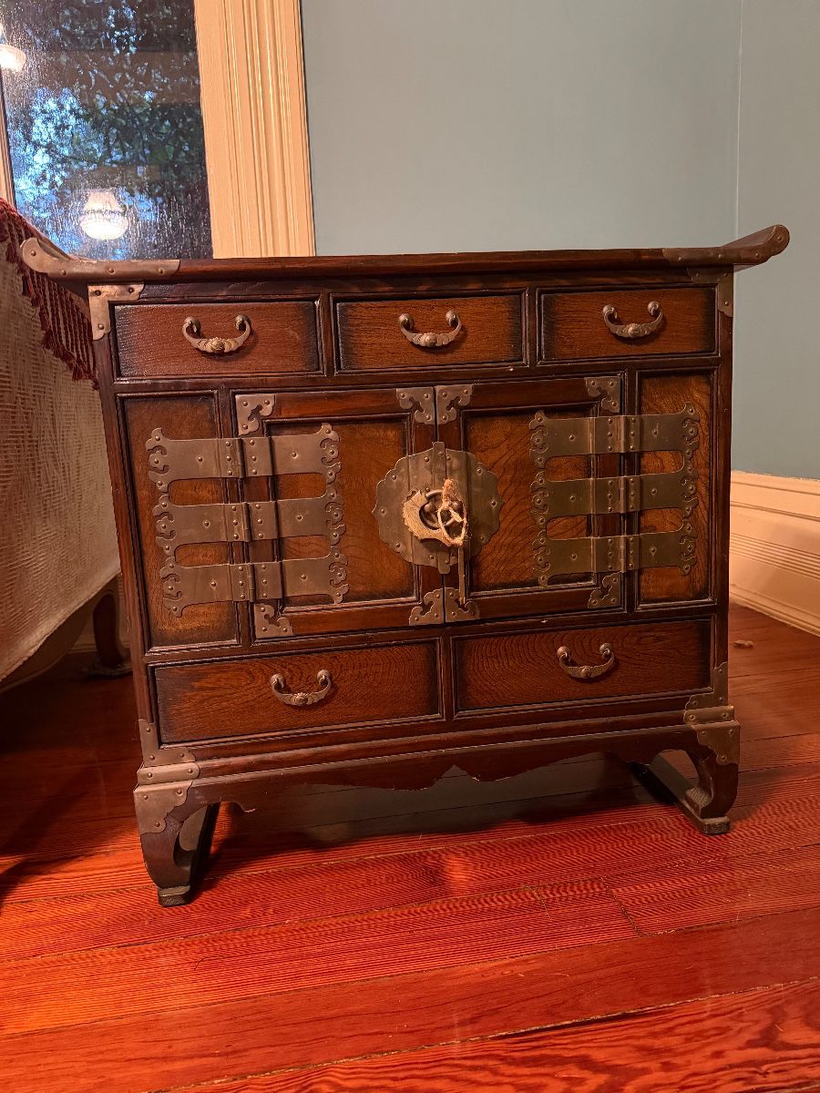 CARDON ESTATE SALES - North Hill treasures, Antiques, Asian, Country Cottage & much more at estate sale in Pensacola, FL