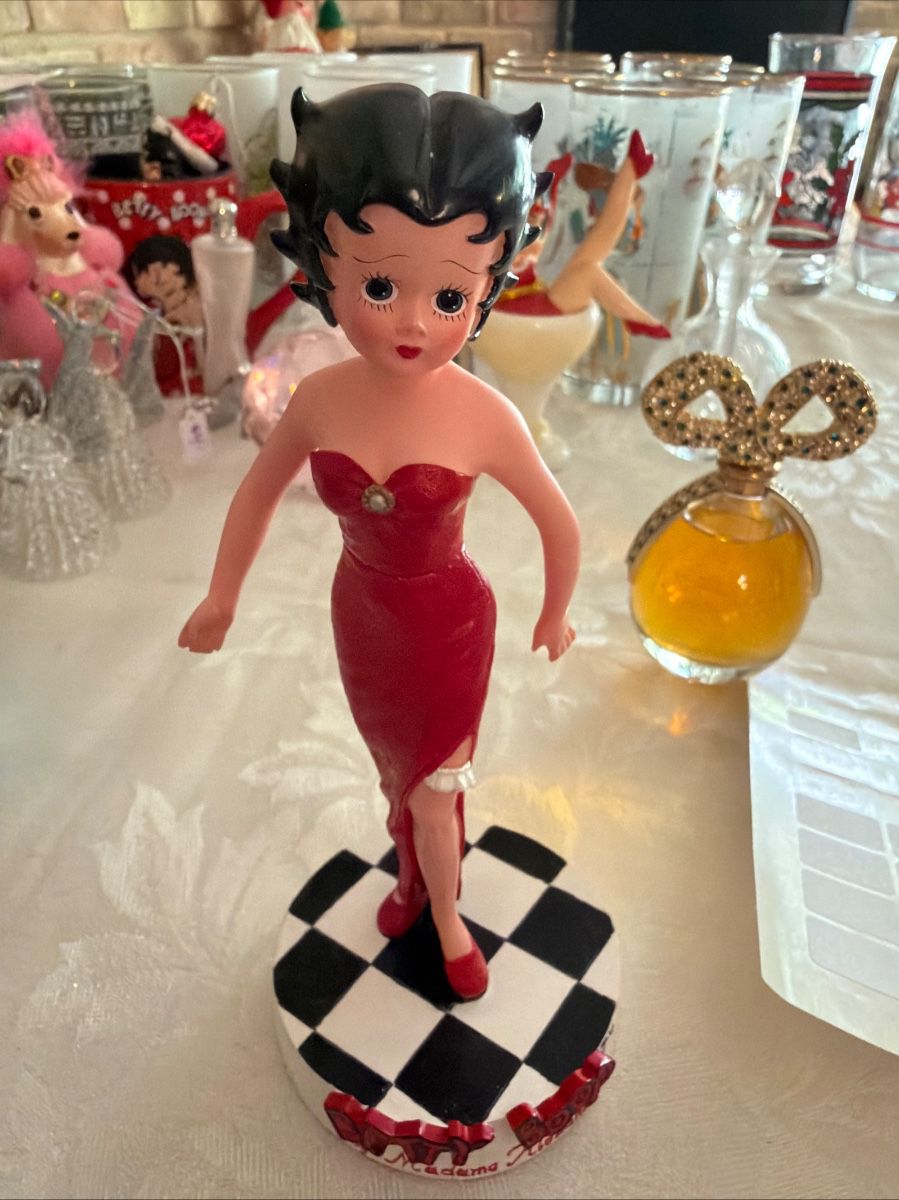 Terrific Time Capsule MCM Items Duncanville Estate Sale