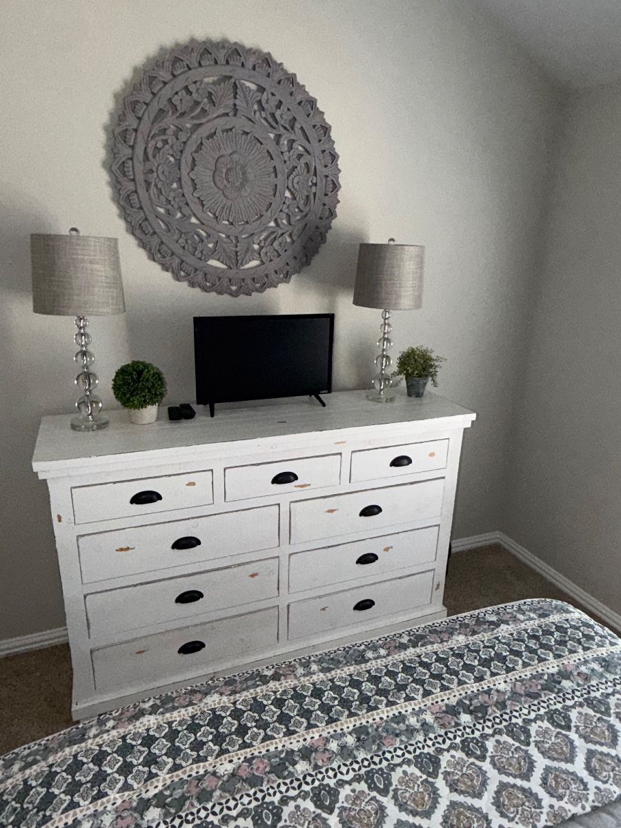 Gorgeous Frisco Estate Sale – Furniture, Bowflex, Appliances, Patio & Décor!