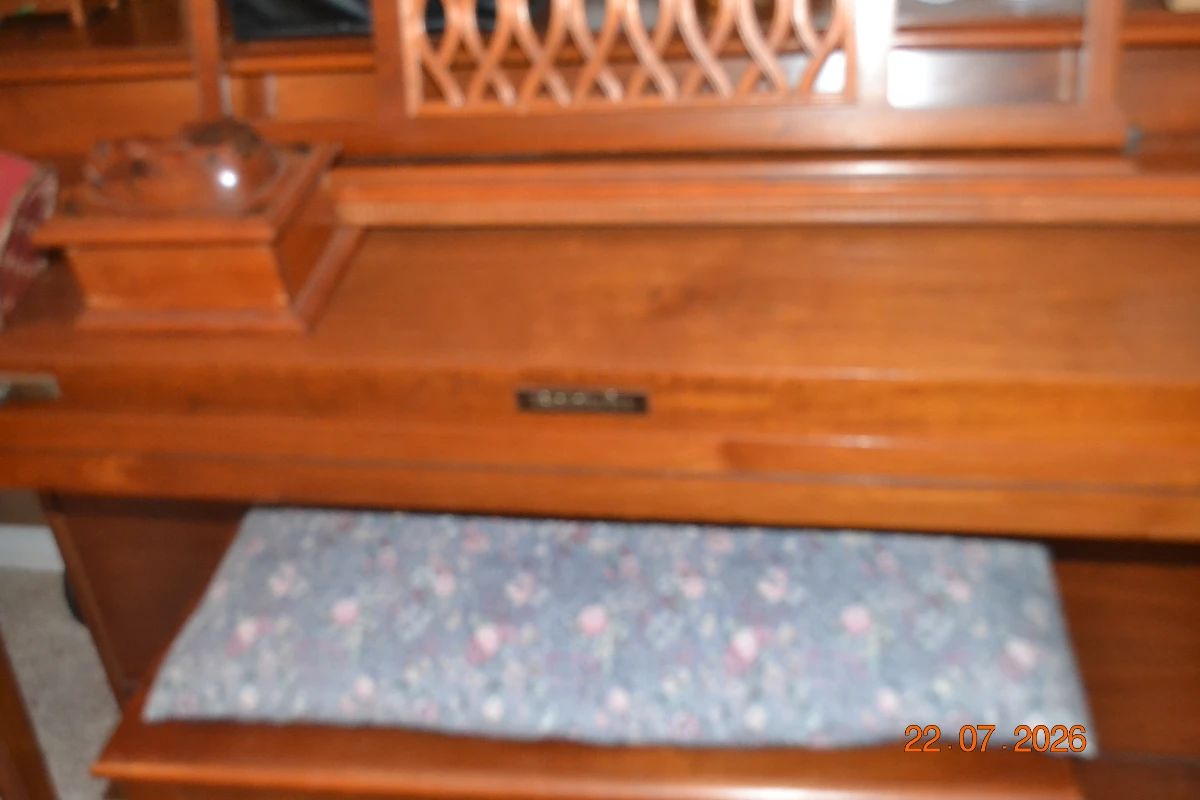 East Lake Woodlands Villa Estate Sale