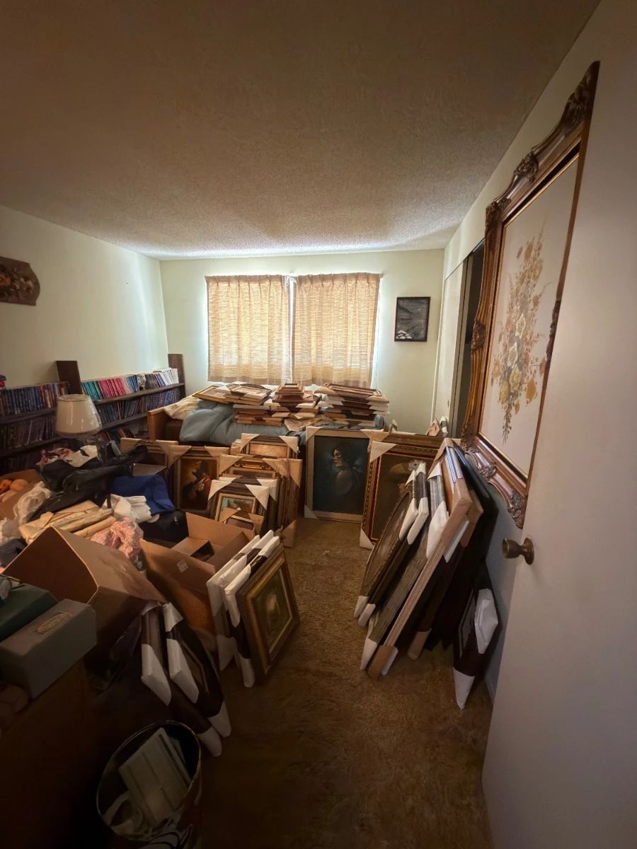 Placentia Estate Sale by SoCal Home Clear Outs