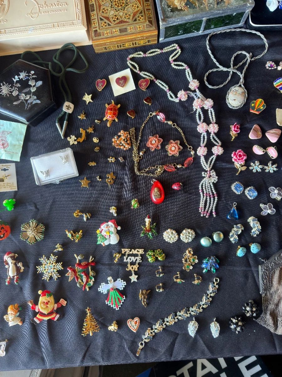 Placentia Estate Sale by SoCal Home Clear Outs