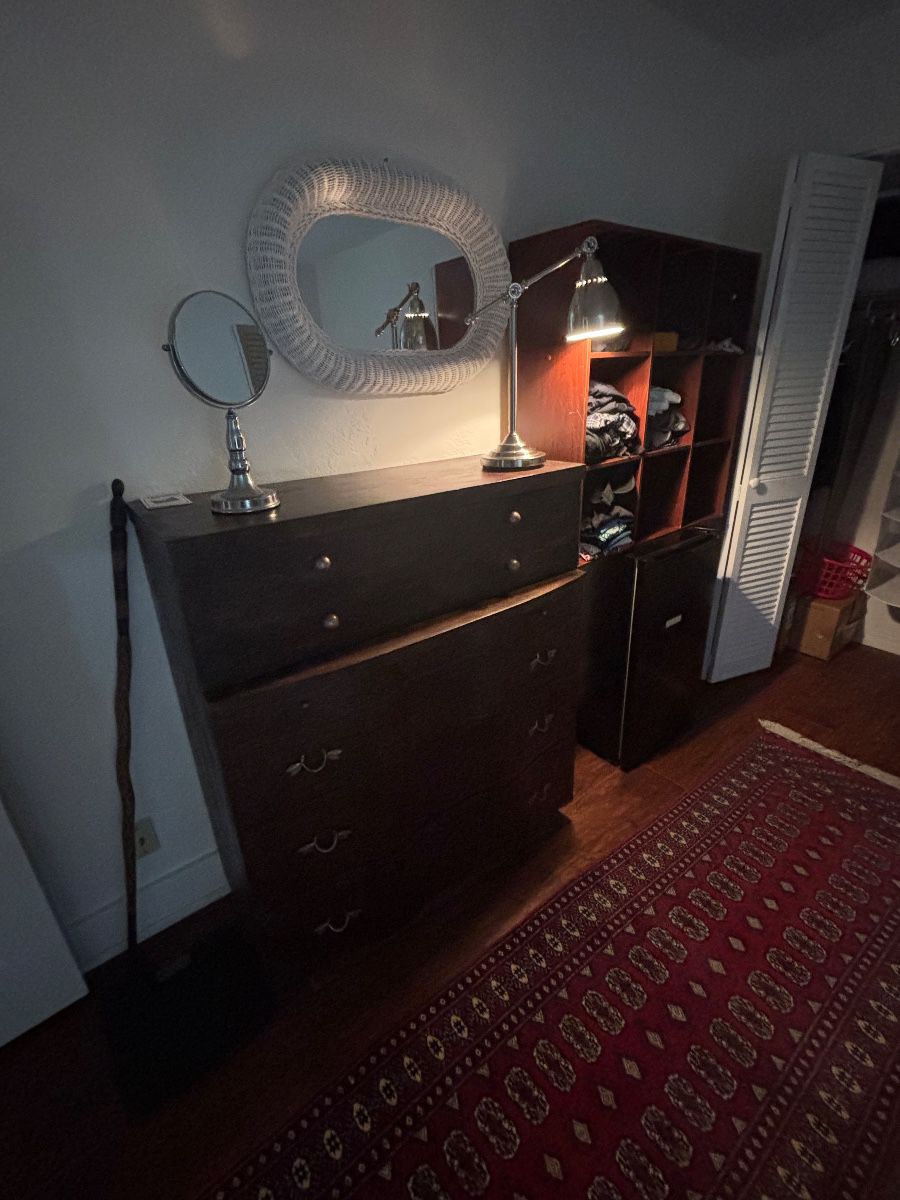 Bedroom Furniture & Decor Lot