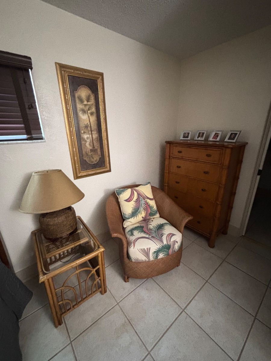 Vintage Rattan & Wicker Living Room Set with Tropical Accents