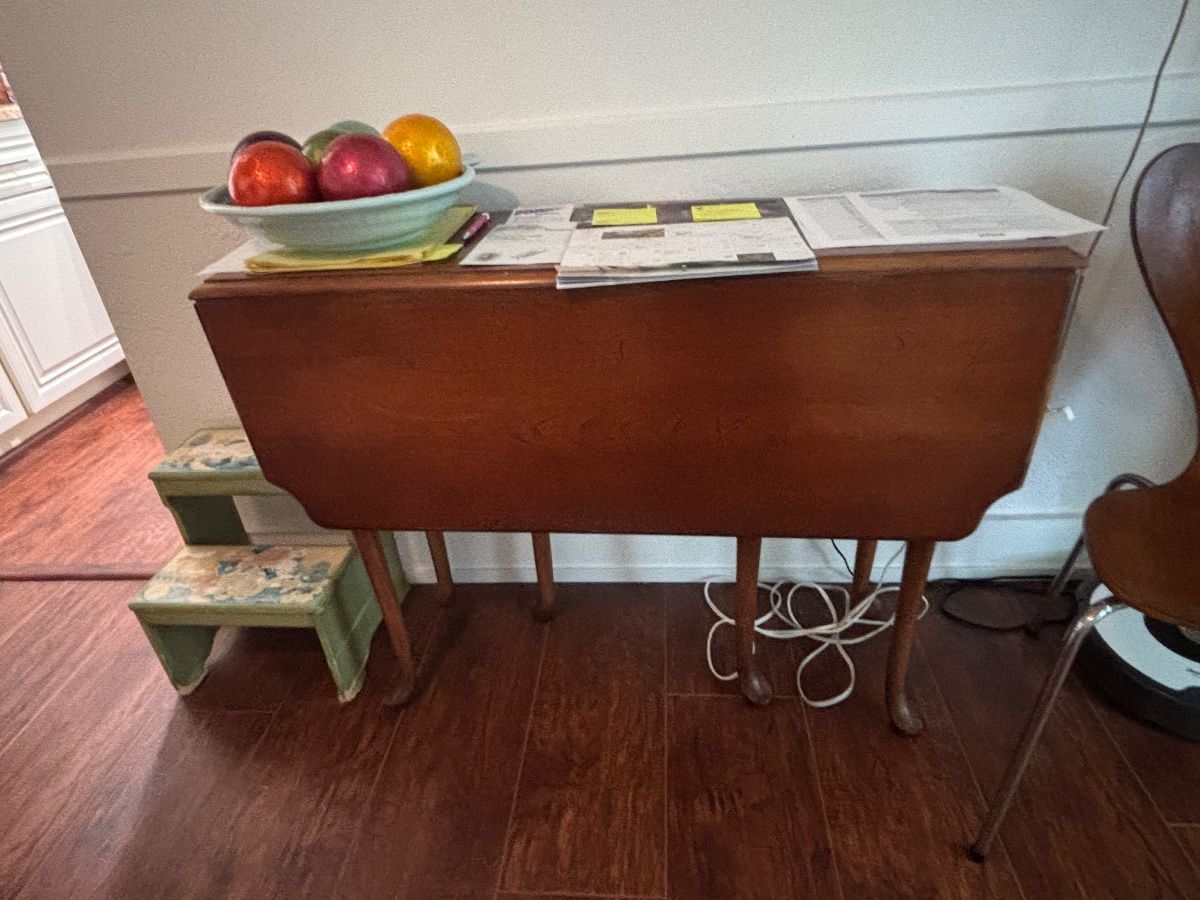 Vintage Drop Leaf Gateleg Dining Table