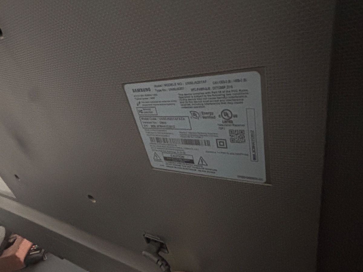 Samsung UN55JS8500FXZA 55-Inch 4K SUHD Smart TV