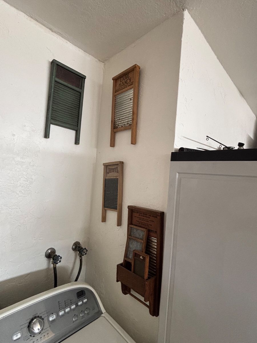 Vintage Washboards & Laundry Tools Lot