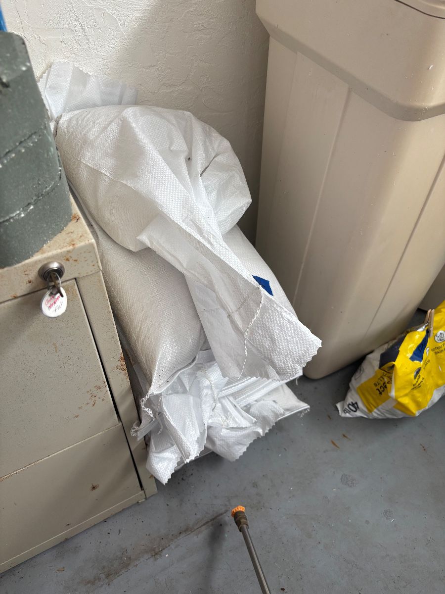 Bulk Goods & Pet Supplies Lot