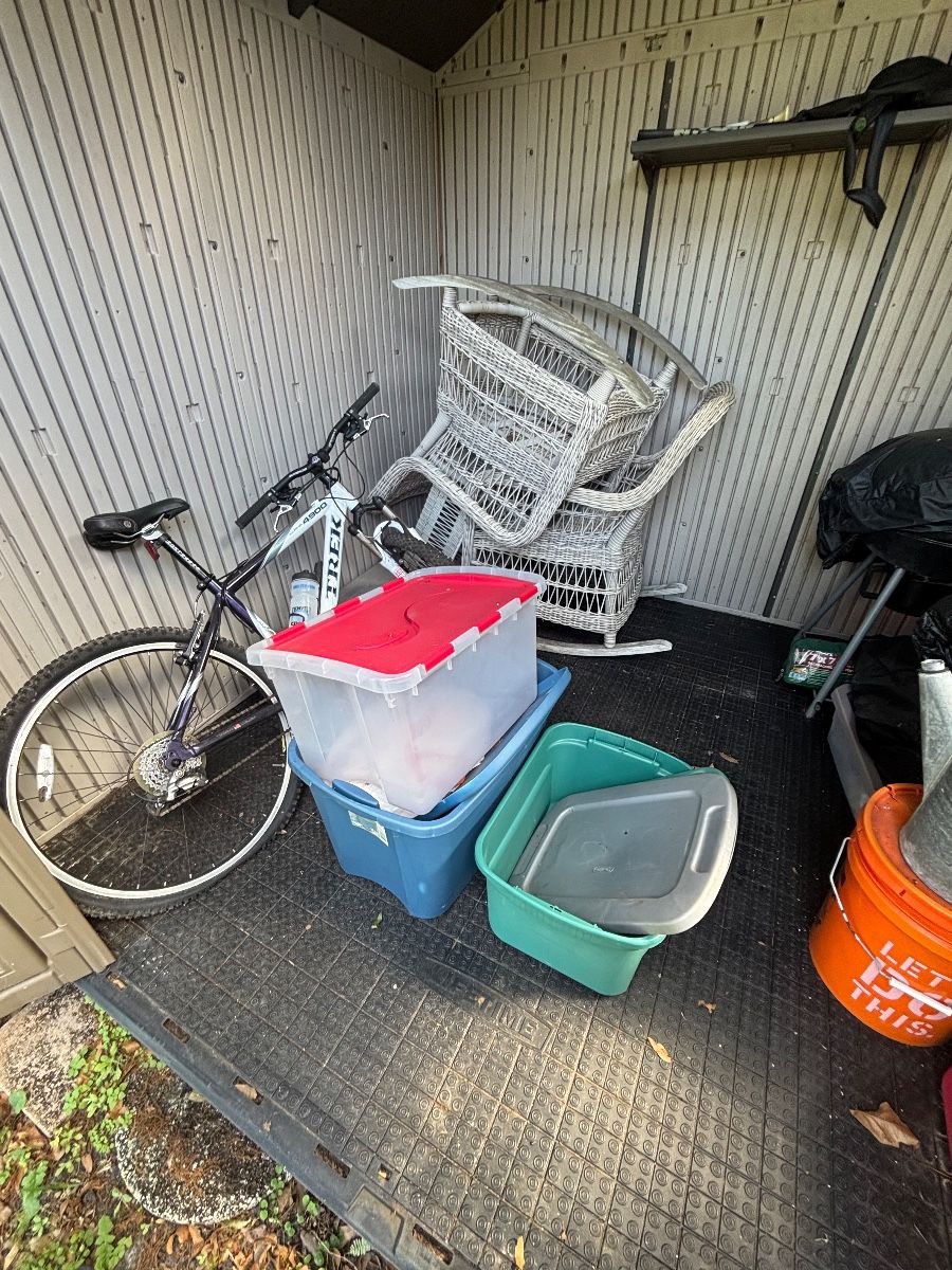 Trek 4300 Mountain Bike & Wicker Rocking Chair Lot