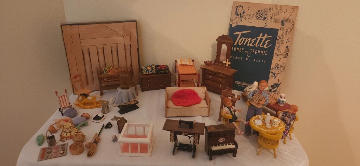 Diane's Estate Sales on Gooseberry Court, Trinity