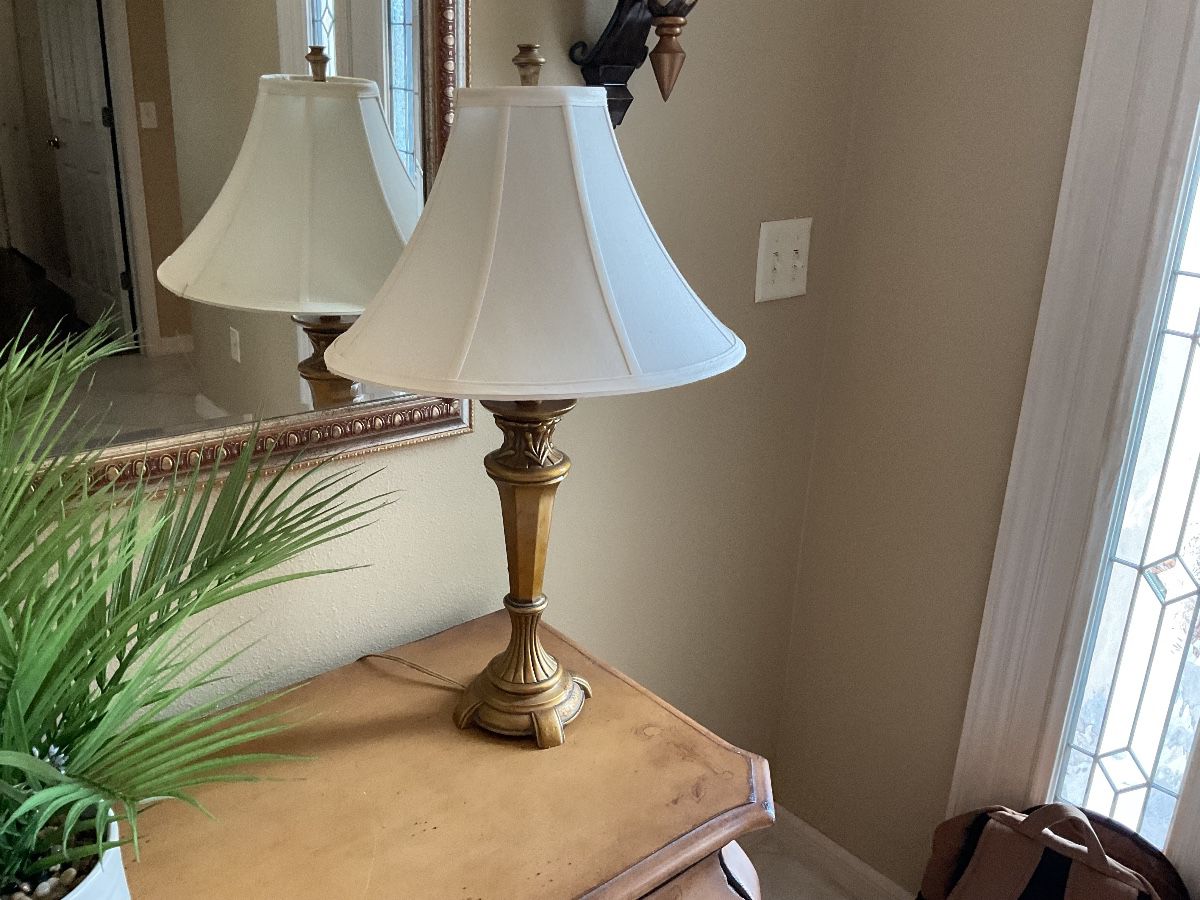 NICE SALE IN VILLAGE OF GLENBROOK