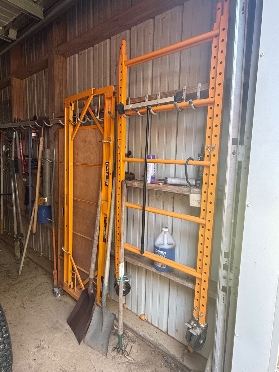 LABOR DAY WEEKEND BARN SALE - DON'T MISS IT !!!!