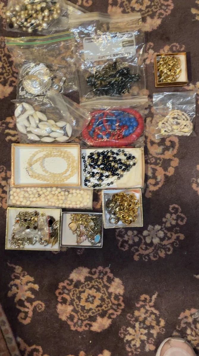 Long Beach Estate Sale by SoCal Home Clear Outs
