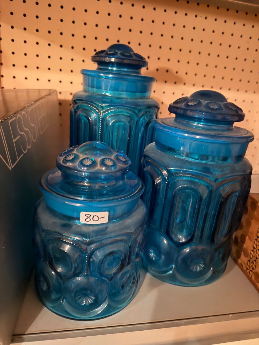 James Major Estate Sales requests your presence at this Elegant Affair Estate Sale in Arlington, Tx