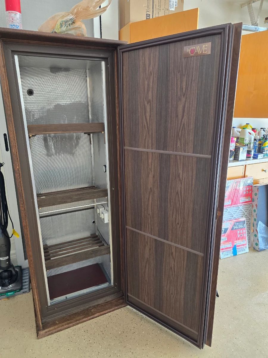 La CAVE Mid-Century Wine Cooler Humidor