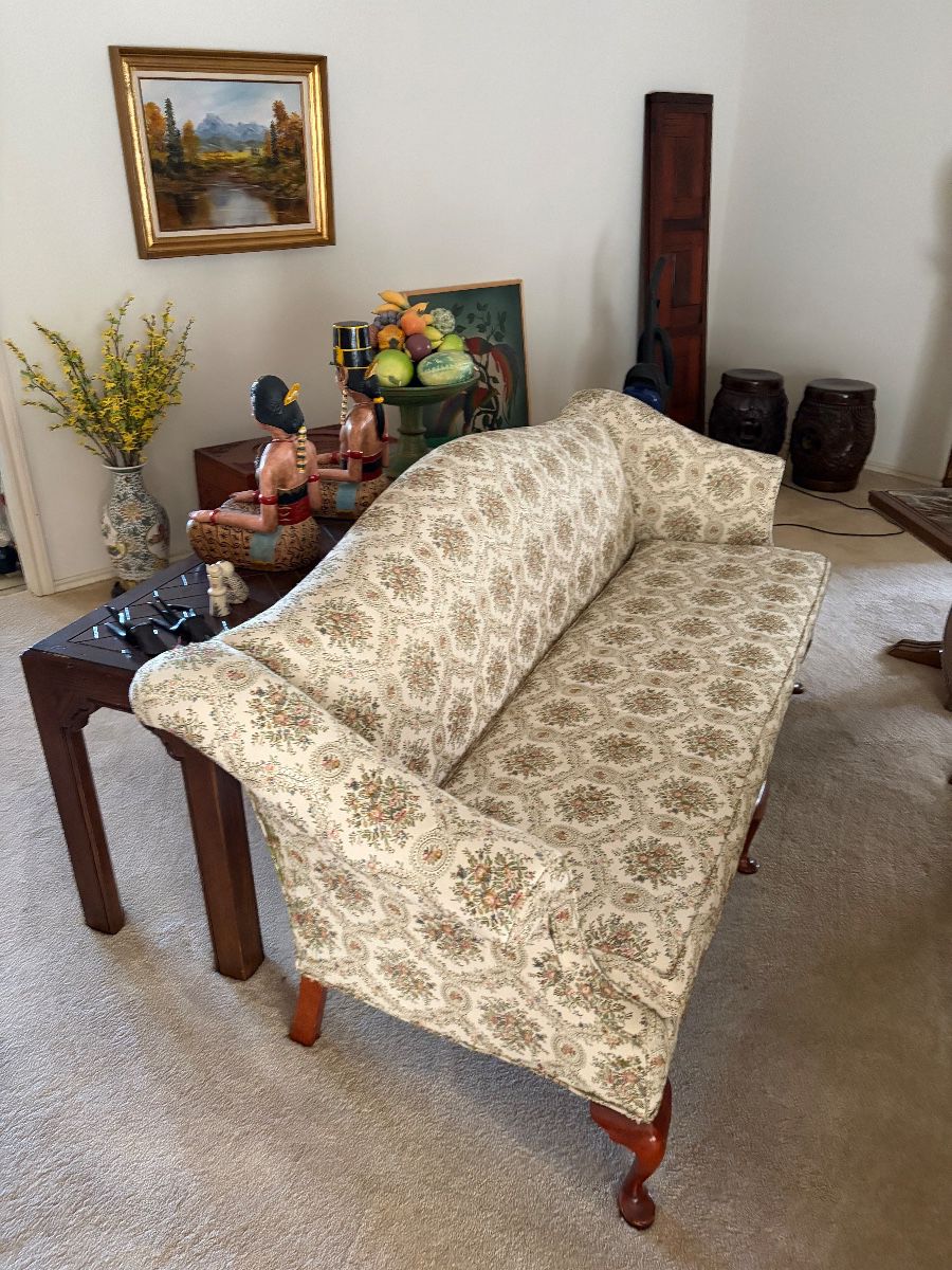 World Traveler Estate Sale – Carvings, Gongs, Art & Antiques