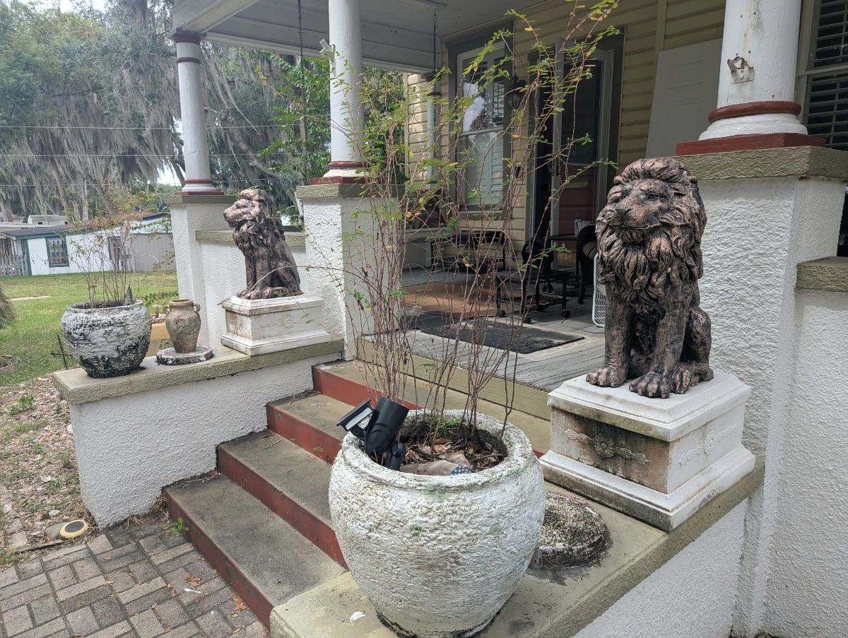 Inverness Lake House, Dixie Bell Paint, Vintage Furniture, Home Goods and Office Supplies