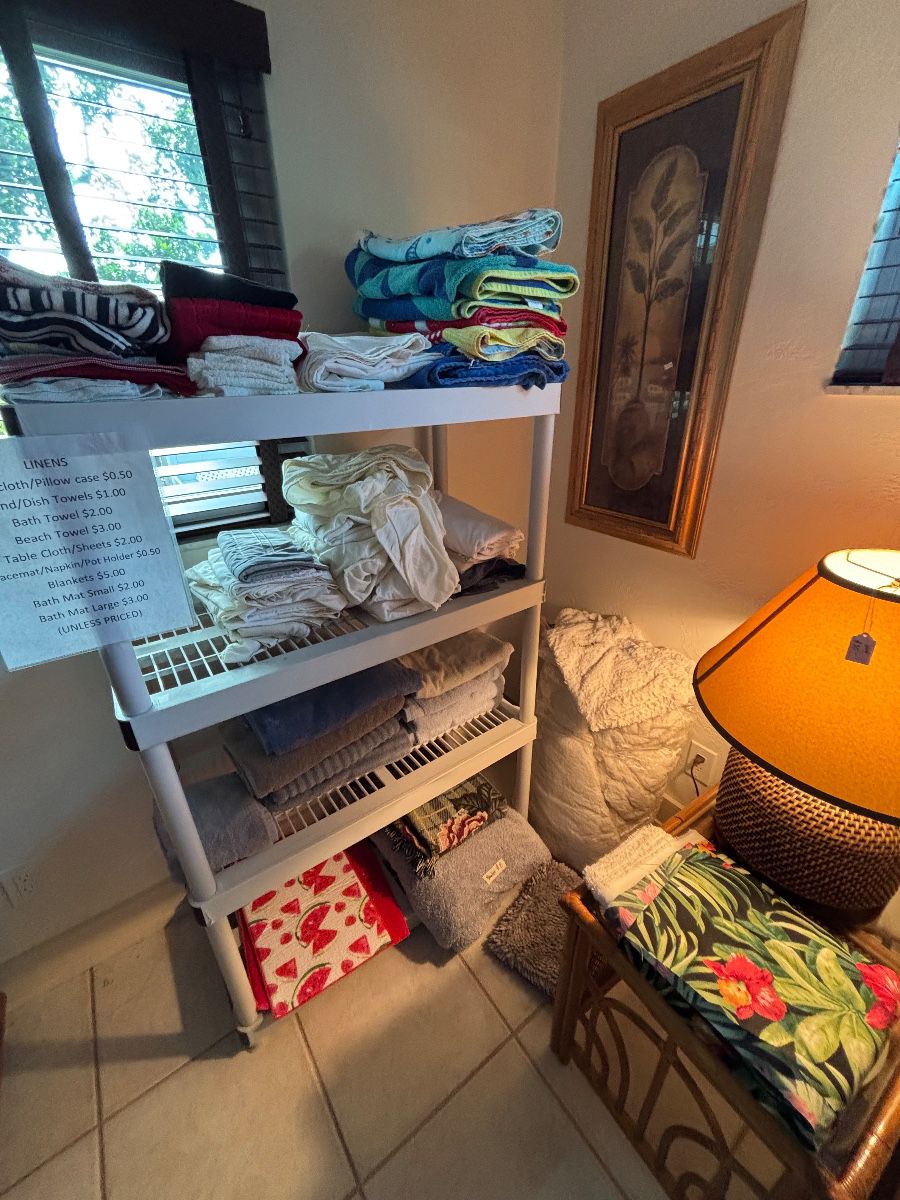 Linens & Towels Assortment