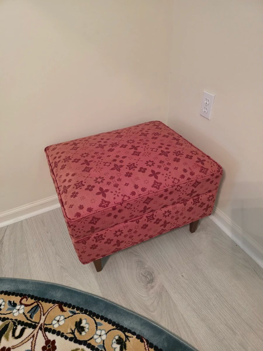 China Cat: Estate Sale in Cypress Village!