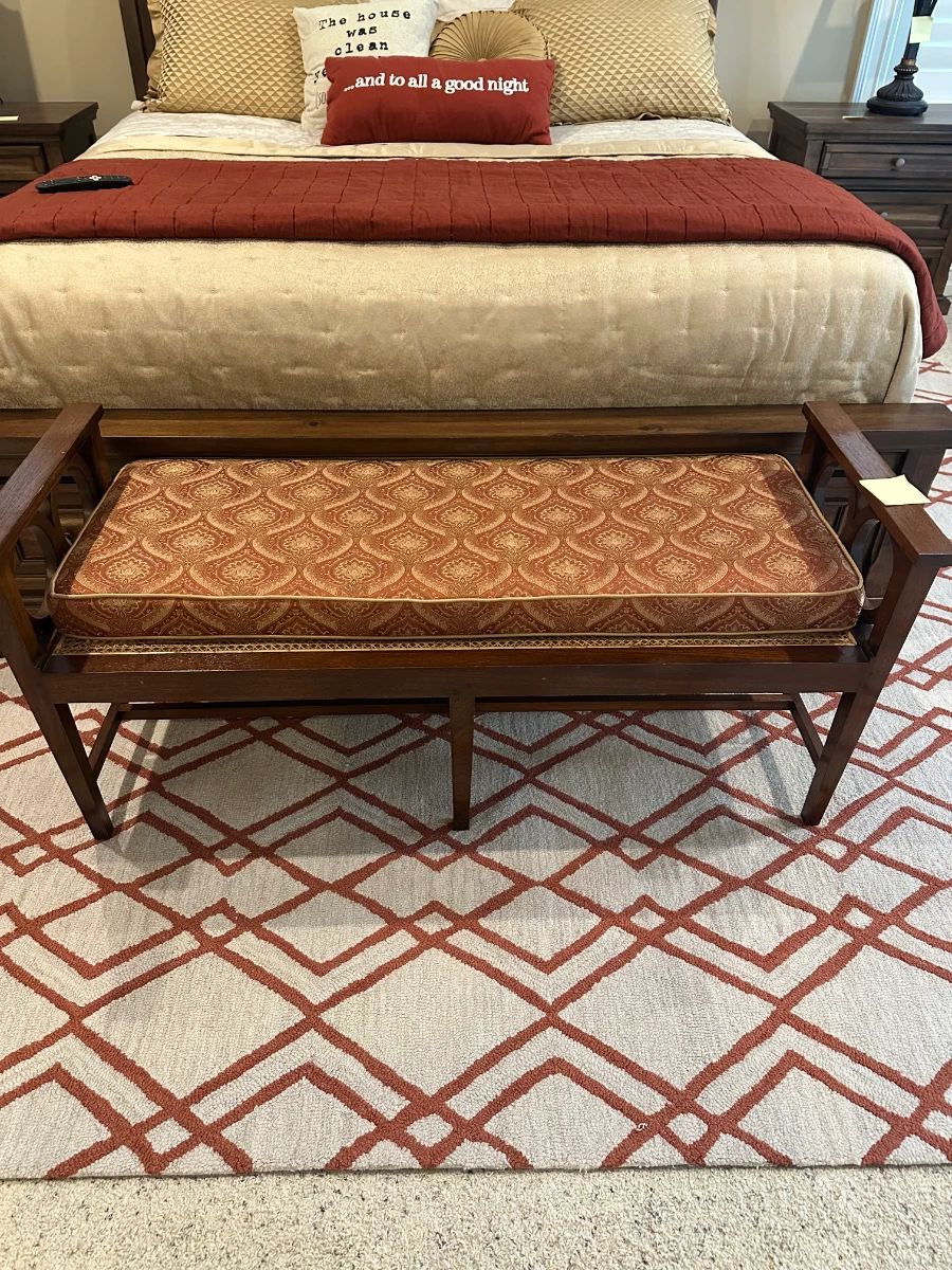 Vintage Upholstered Bench with Geometric Pattern Cushion