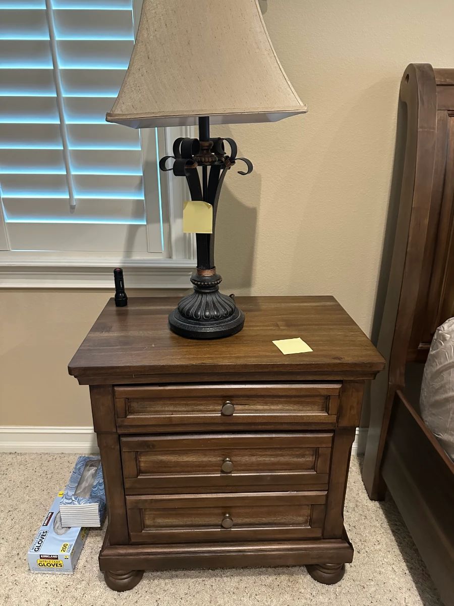 Dark Wood Nightstand with 3 Drawers and Ornate Table Lamp Set