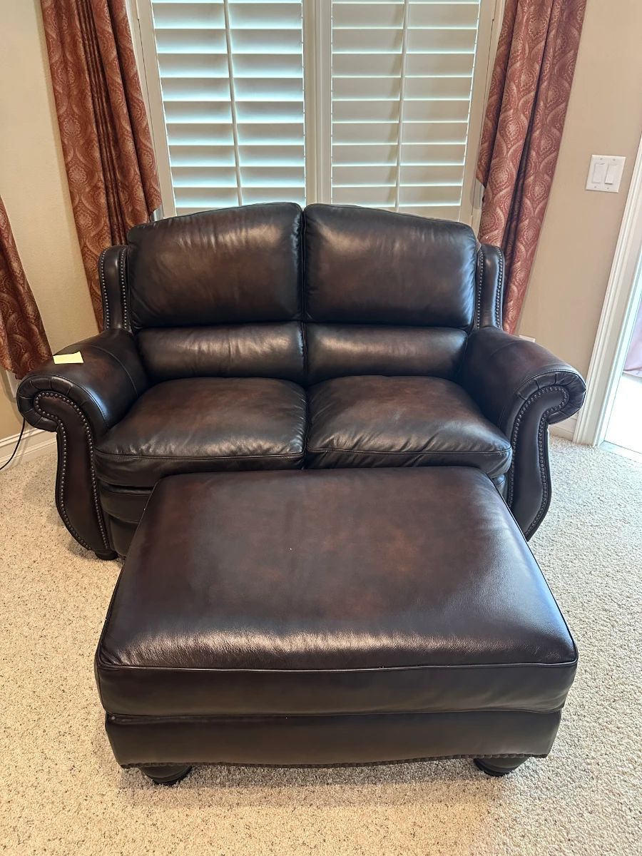 [Brand Unknown] Dark Brown Leather Loveseat with Matching Ottoman