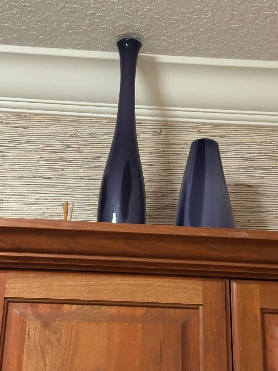 Set of 2 Modern Art Glass Vases