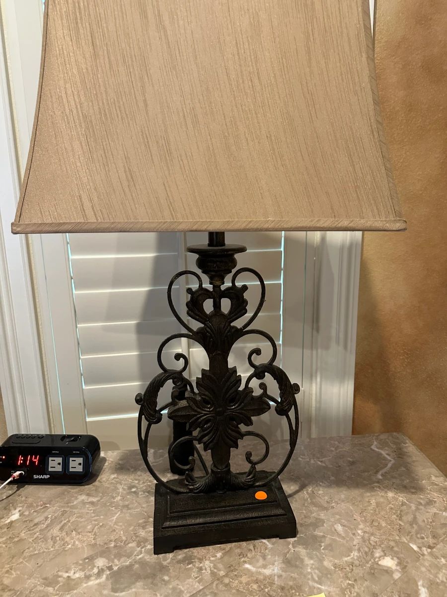 Ornate Scroll Metal Table Lamp