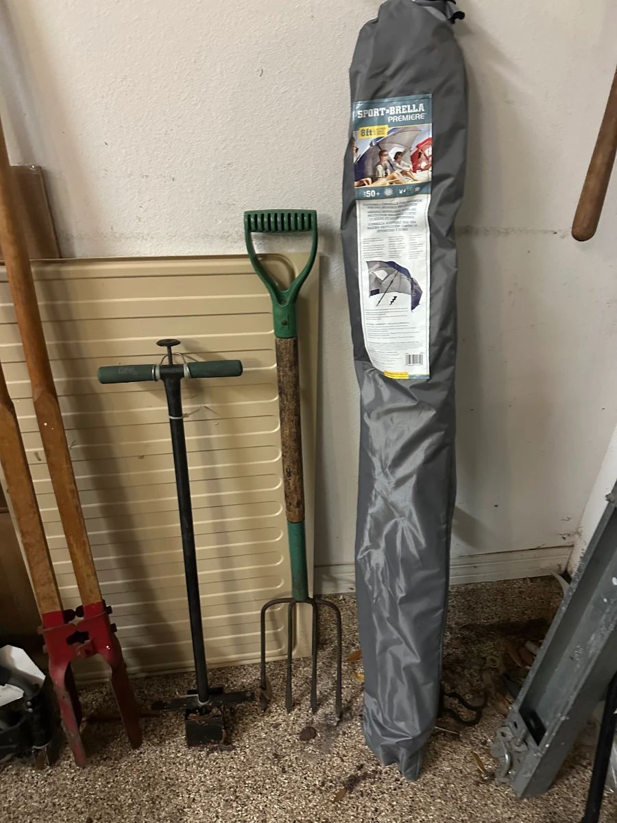 Assorted Garden Tools Lot