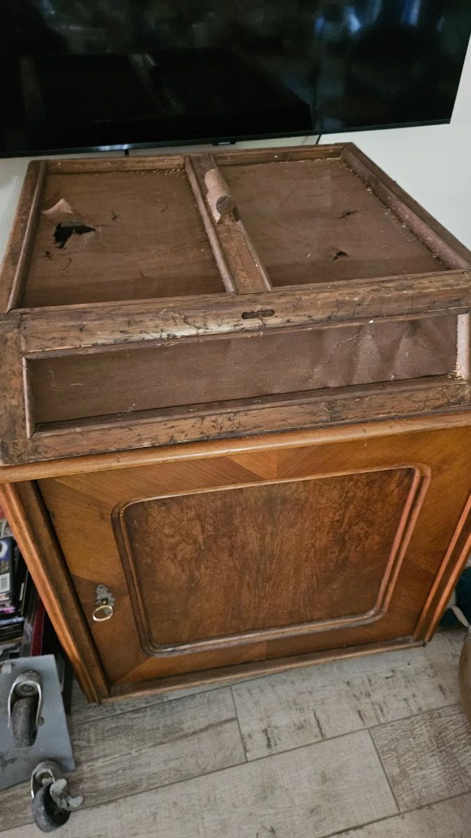 Estate Sale in Malabar - Cars/antiques and more! By Onward