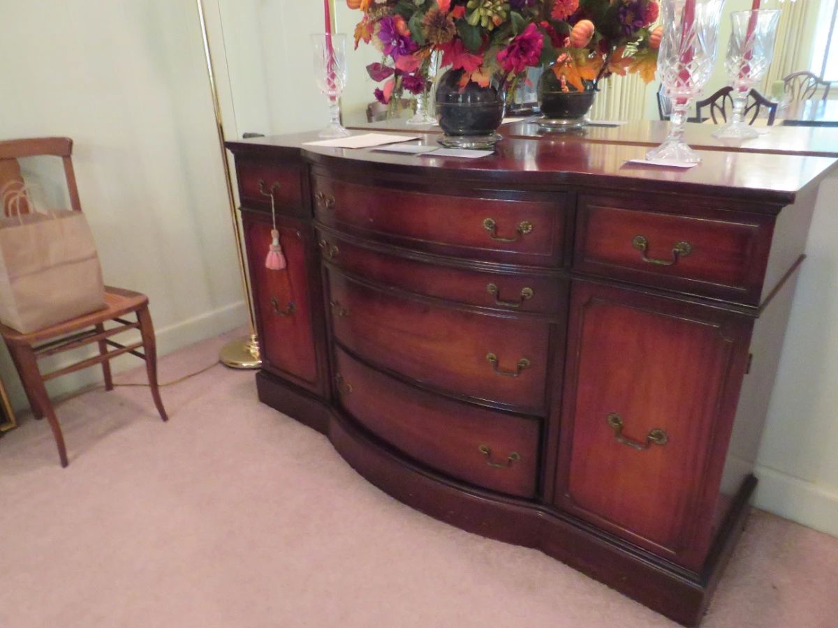 LARGE MOSS POINT HOME SAME FAMILY SINCE 1958