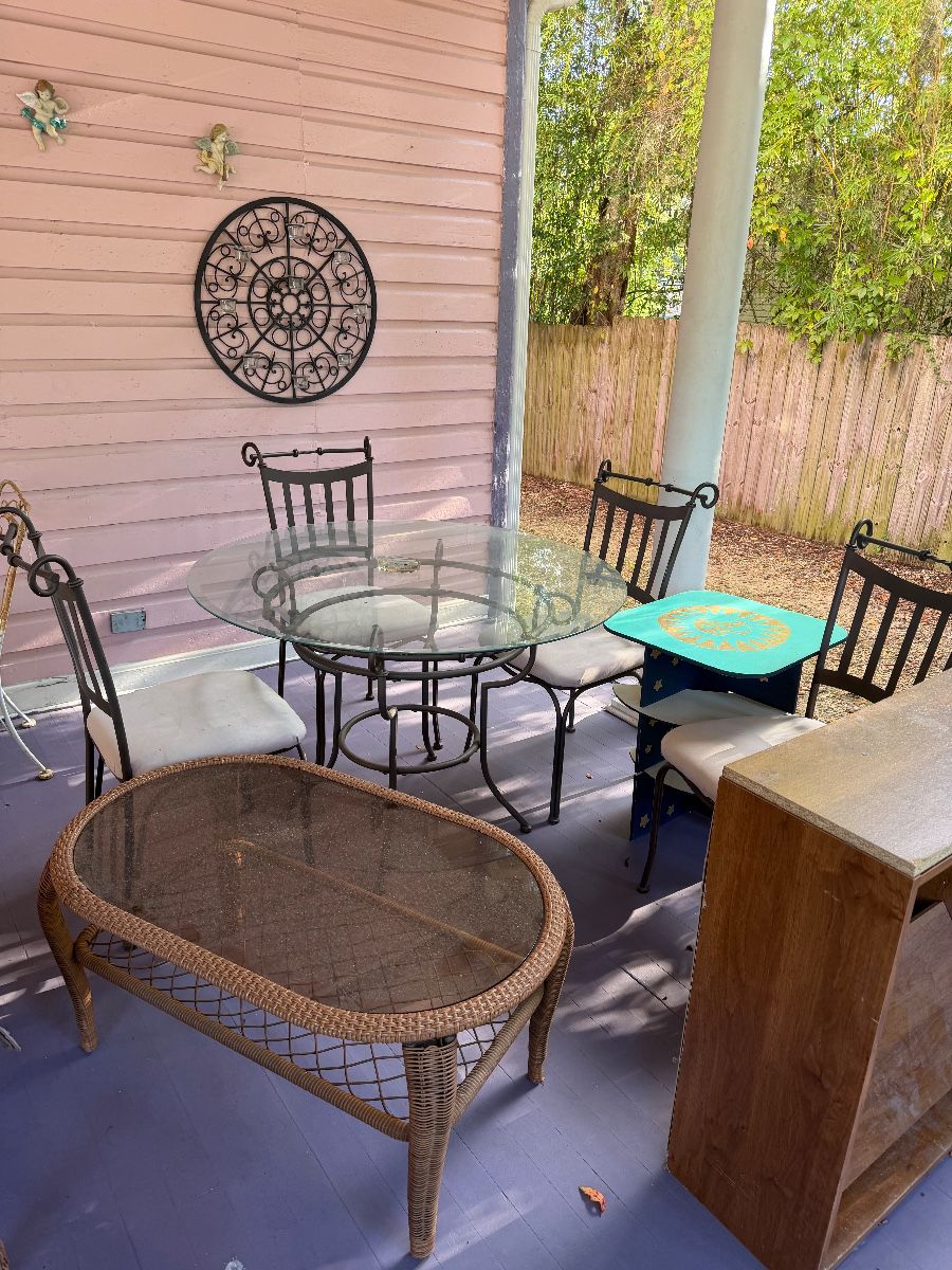SUPER COOL SALE IN DOWN TOWN OCALA!!!