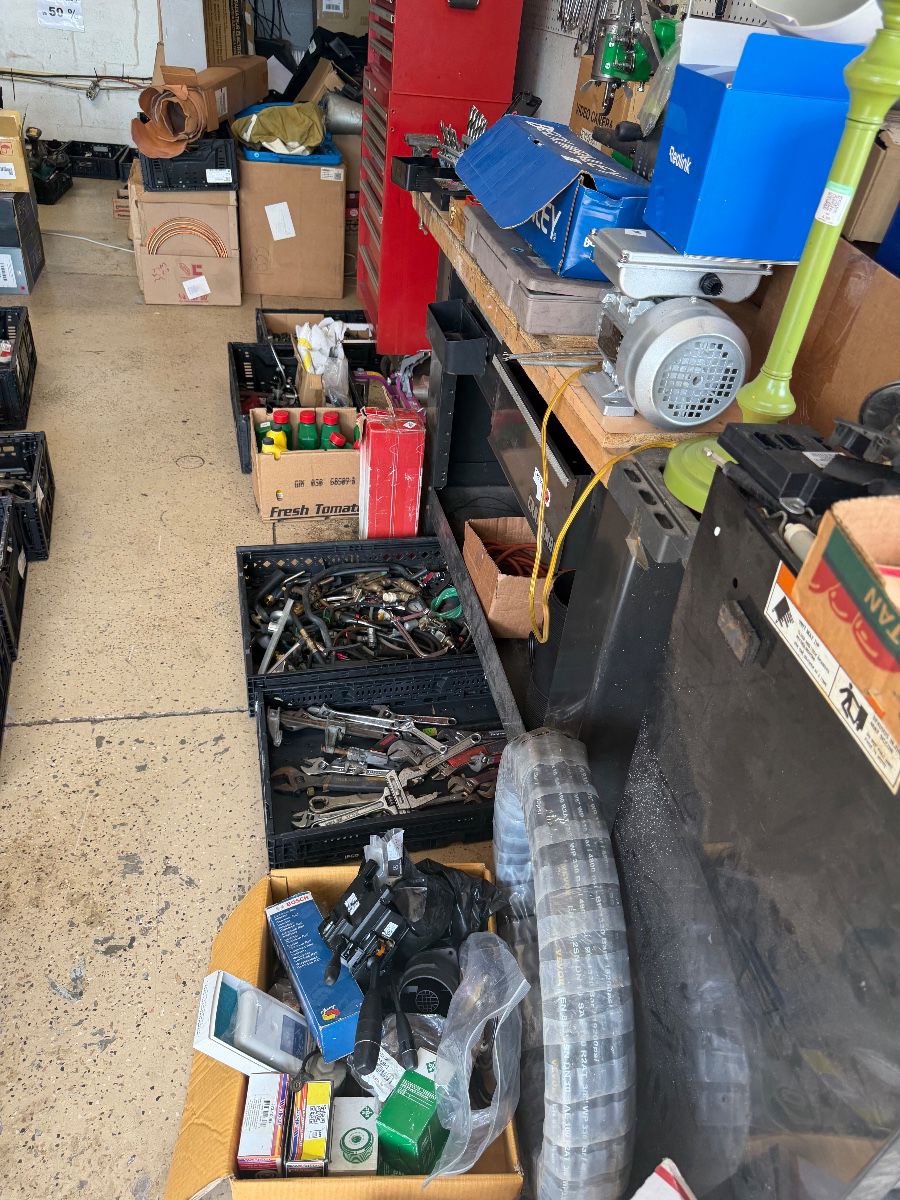 MECHANIC’S DREAM ESTATE SALE – CARS, LIFTS, TOOLS, MOTORS & MORE!