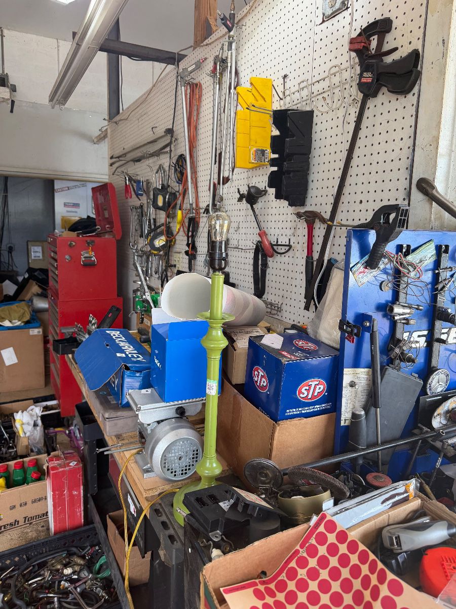 MECHANIC’S DREAM ESTATE SALE – CARS, LIFTS, TOOLS, MOTORS & MORE!