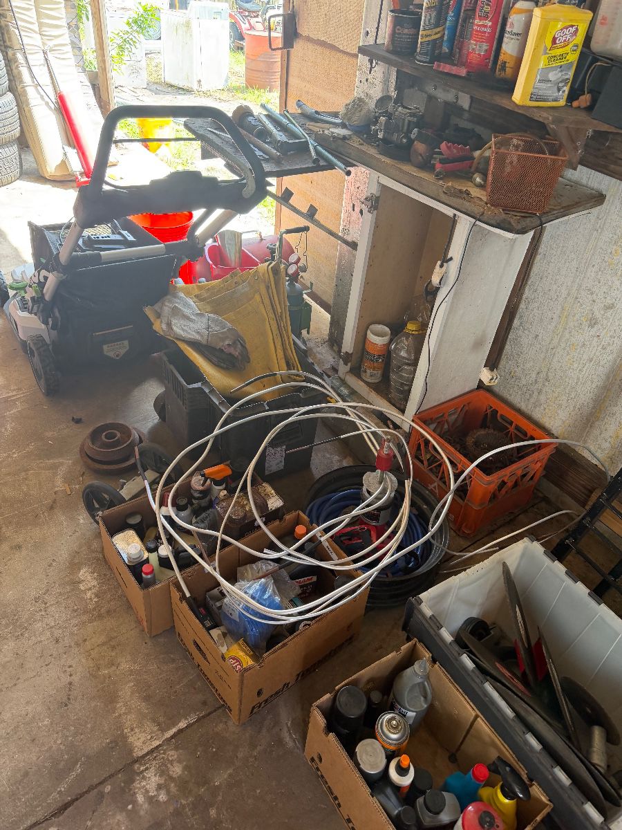 MECHANIC’S DREAM ESTATE SALE – CARS, LIFTS, TOOLS, MOTORS & MORE!