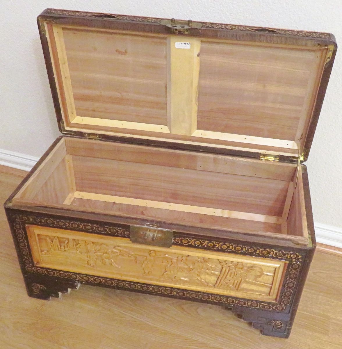 J. DARLING ESTATE SALES - KELLER - GLOBAL COLLECTIBLES, FURNITURE, HOUSEWARES, & MORE