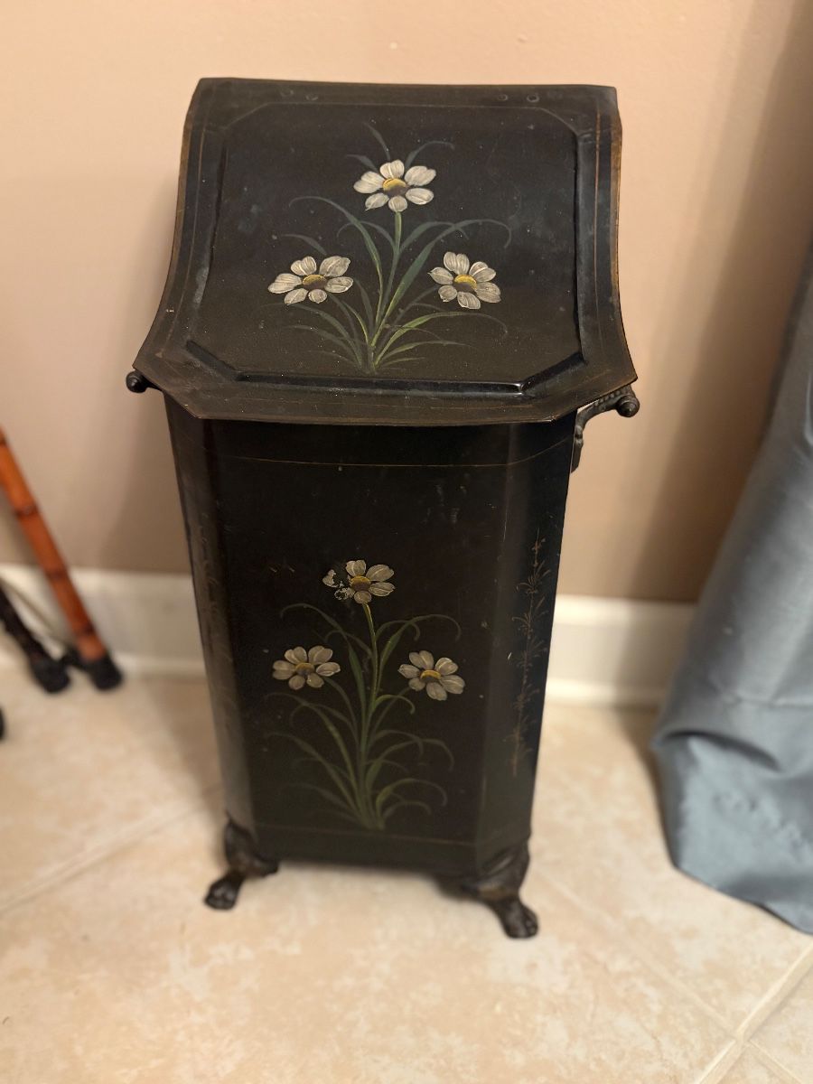 Estate Packed with Vintage & Antiques!