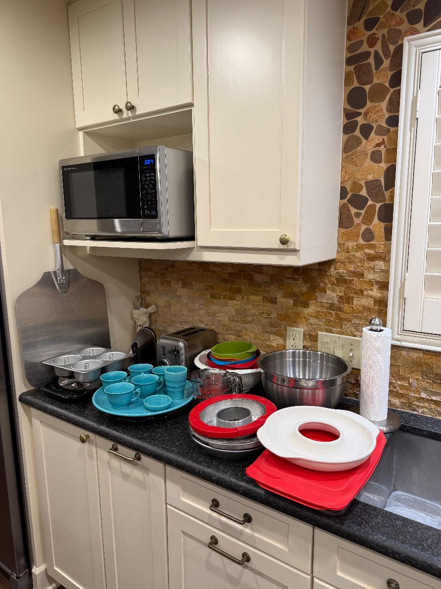 ESTATE SALE in HOCKADAY, DALLAS  NEIGHBORHOOD