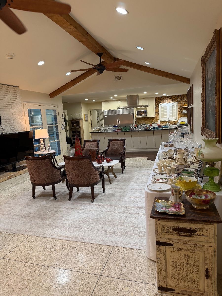 ESTATE SALE in HOCKADAY, DALLAS  NEIGHBORHOOD
