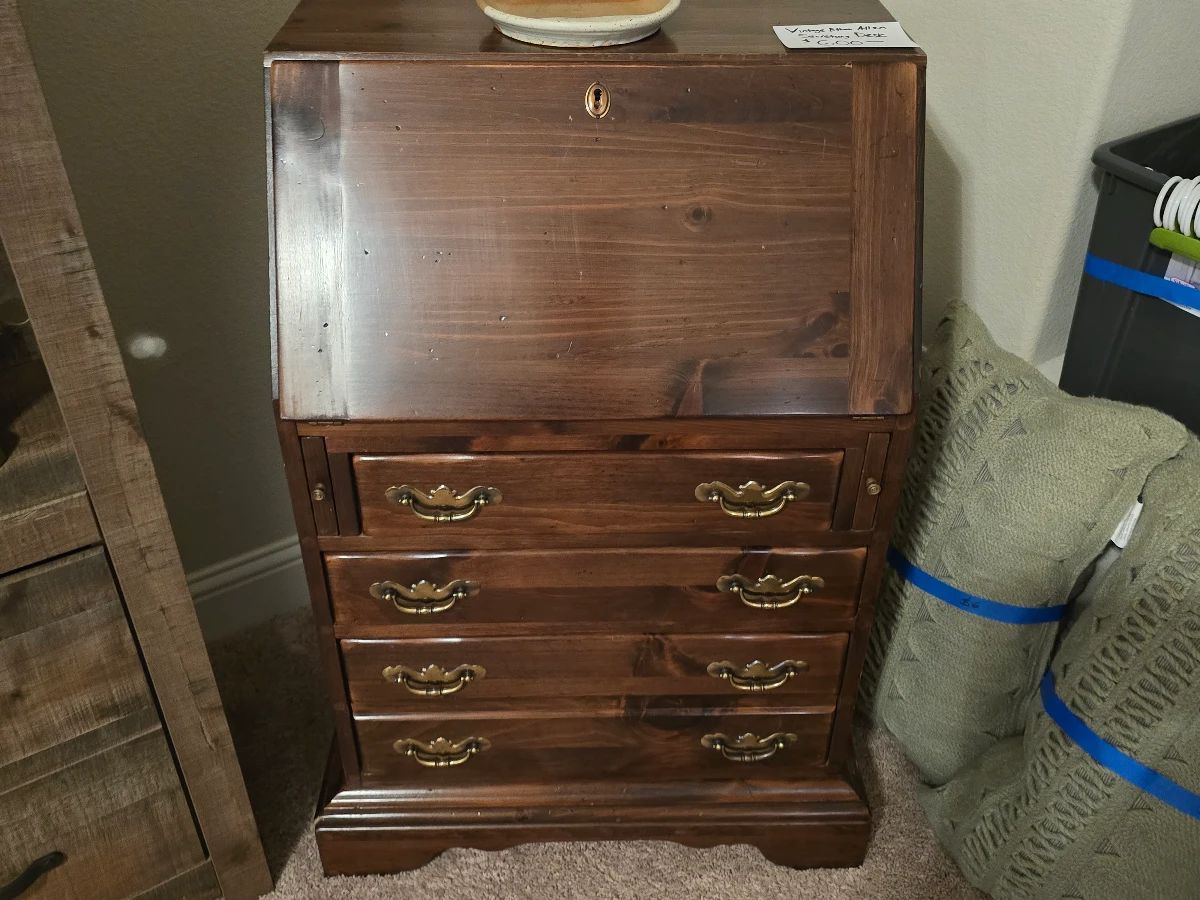 EstateHound in Lantana: Coins, Victrola, TV's, Paramotor, Bikes, and more!