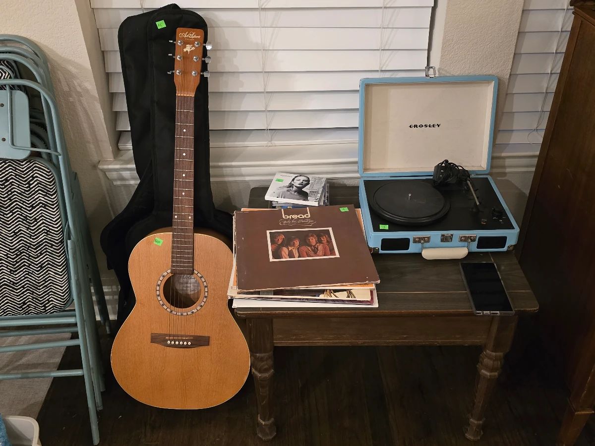 EstateHound in Lantana: Coins, Victrola, TV's, Paramotor, Bikes, and more!