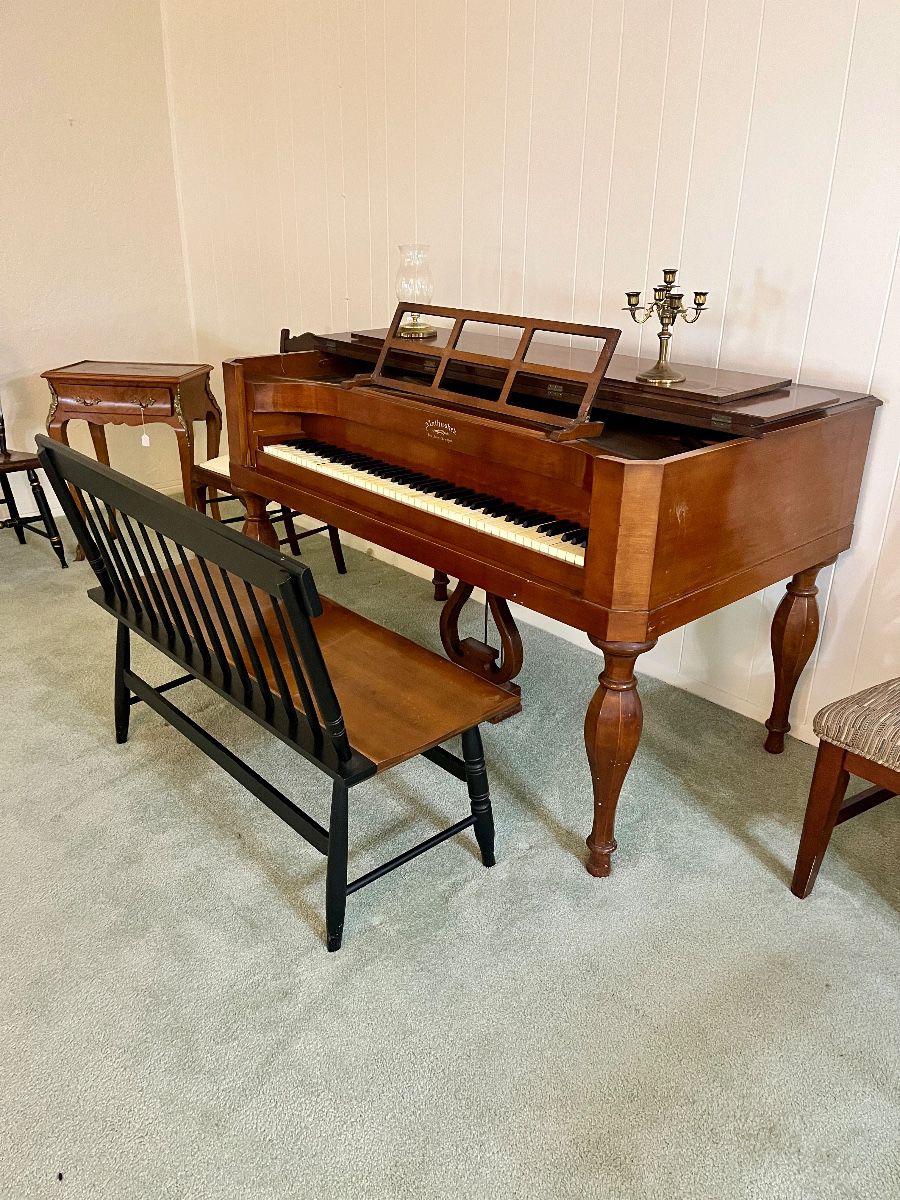 Castaway Has A VERY VINTAGE Sale In St. Petersburg!